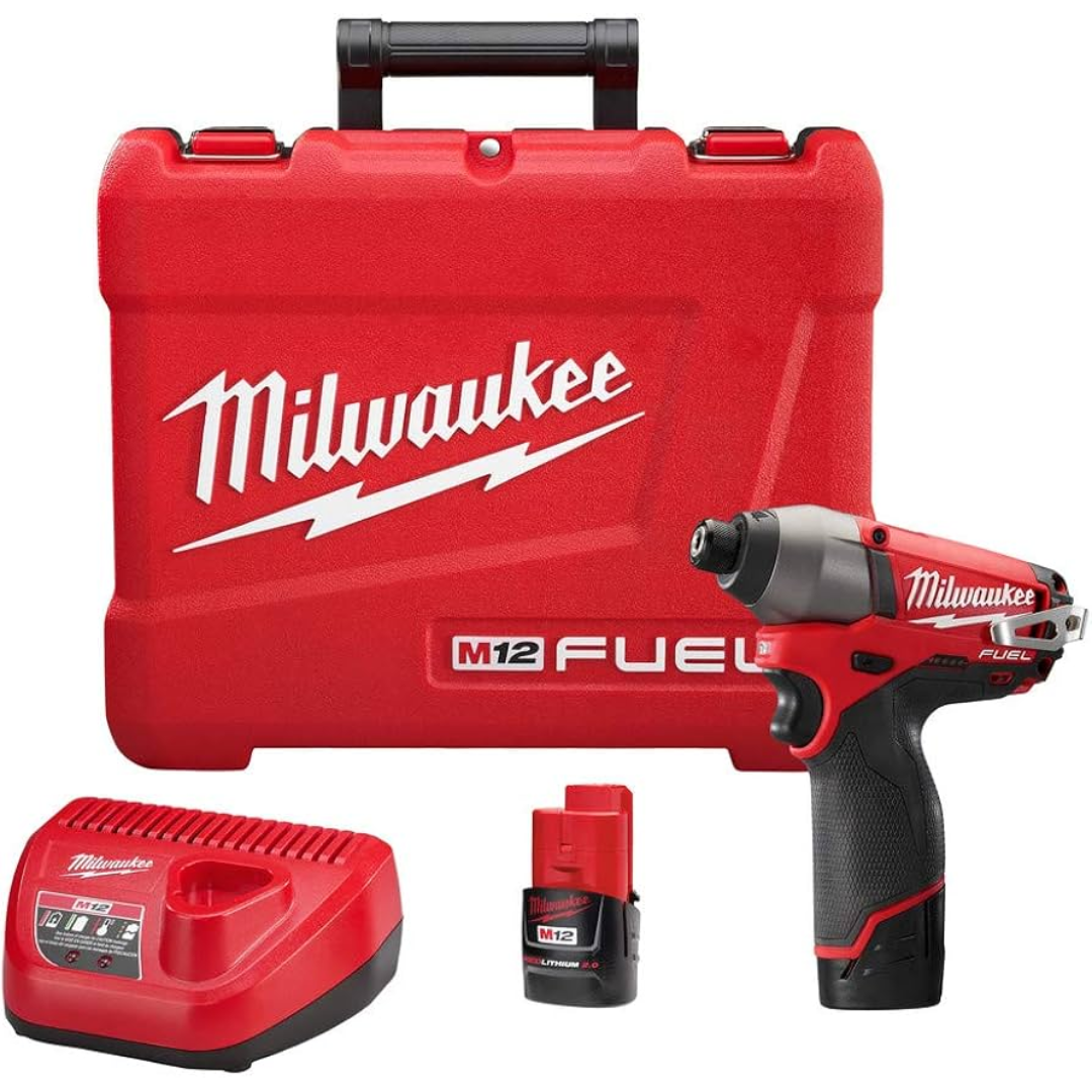 2453-22 KIT DE ATORNILLADOR DE IMPACTO MILWAUKEE M12 FUEL